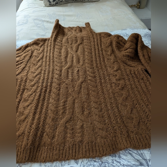 Yummy brand turtle neck chunky sweater medium - Picture 2 of 6